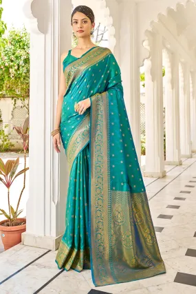 Bewitching Rama Kanjivaram Silk Saree With Majesty Blouse Piece