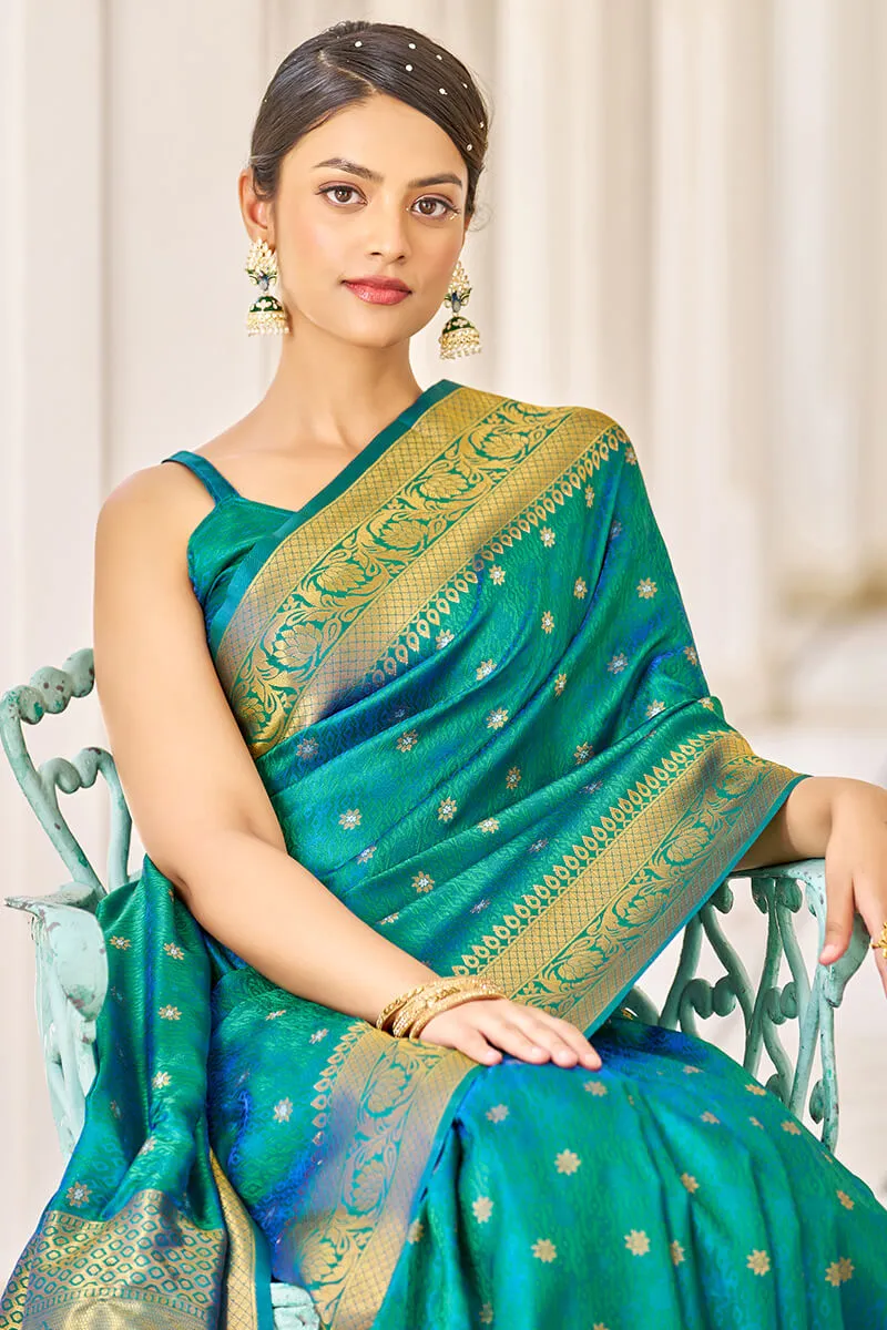 Bewitching Rama Kanjivaram Silk Saree With Majesty Blouse Piece