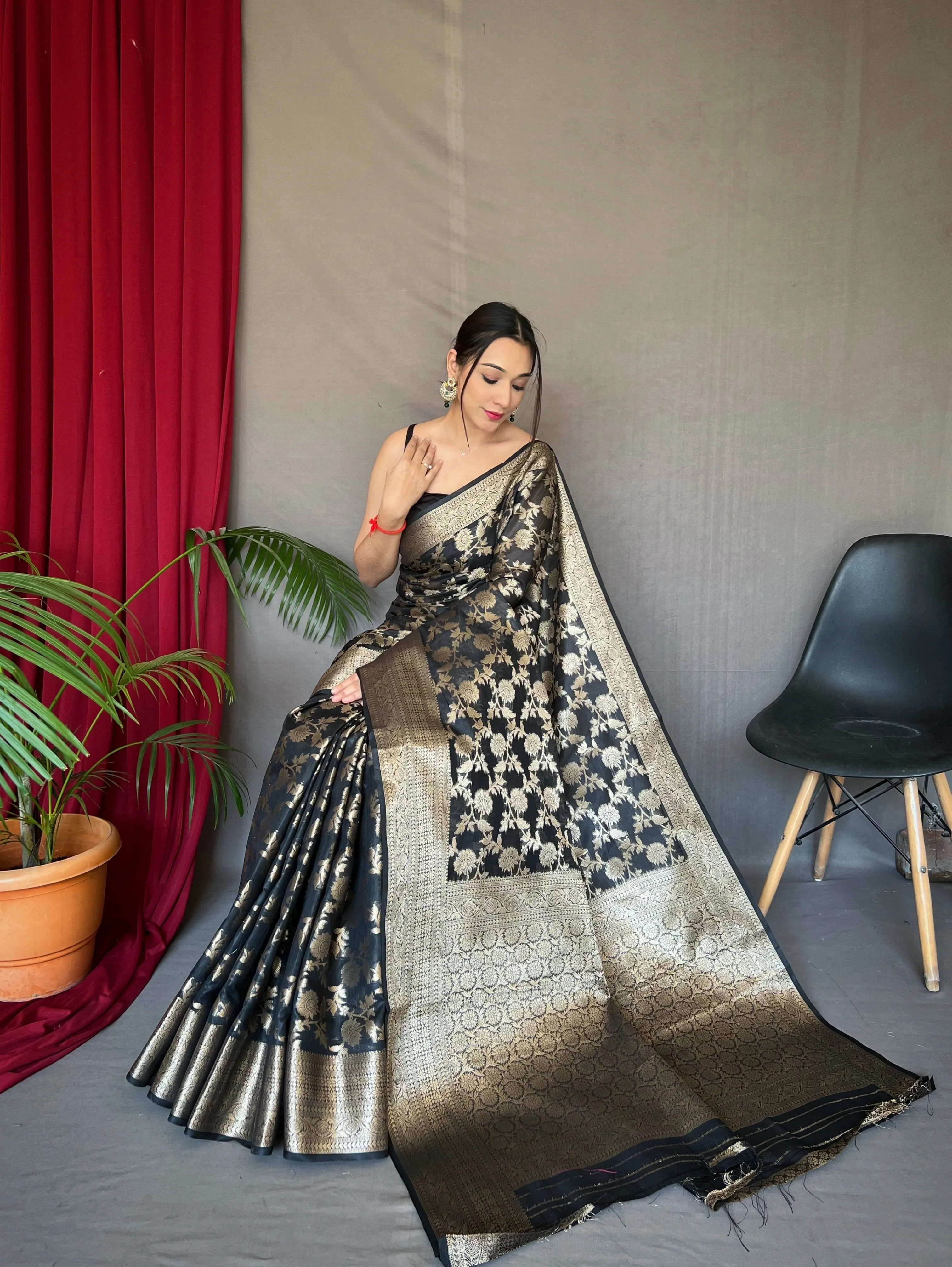 Black Saree in Cotton Linen