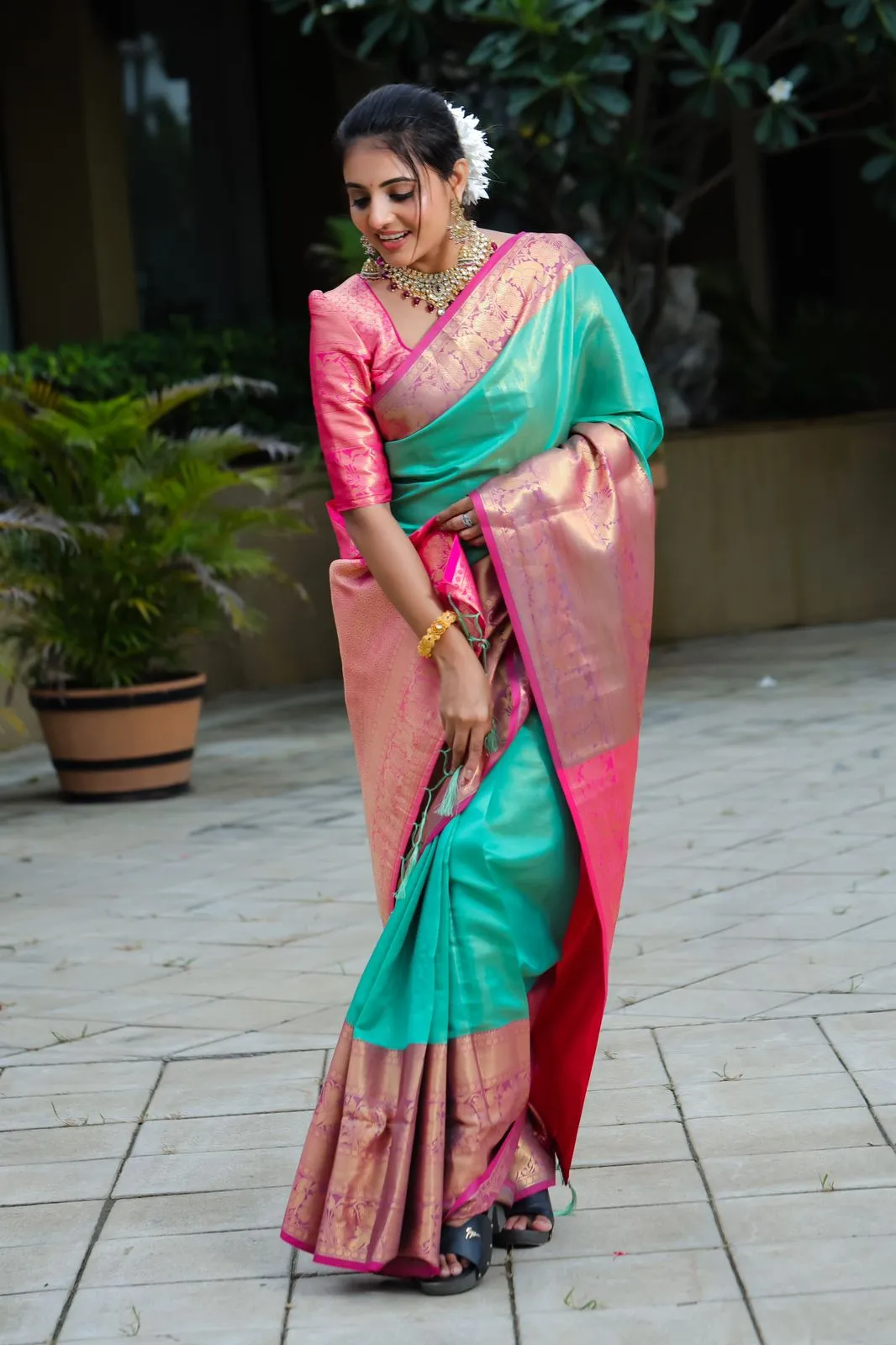 Breathtaking Sea Green Kanjivaram Silk Saree With Scintilla Blouse Piece