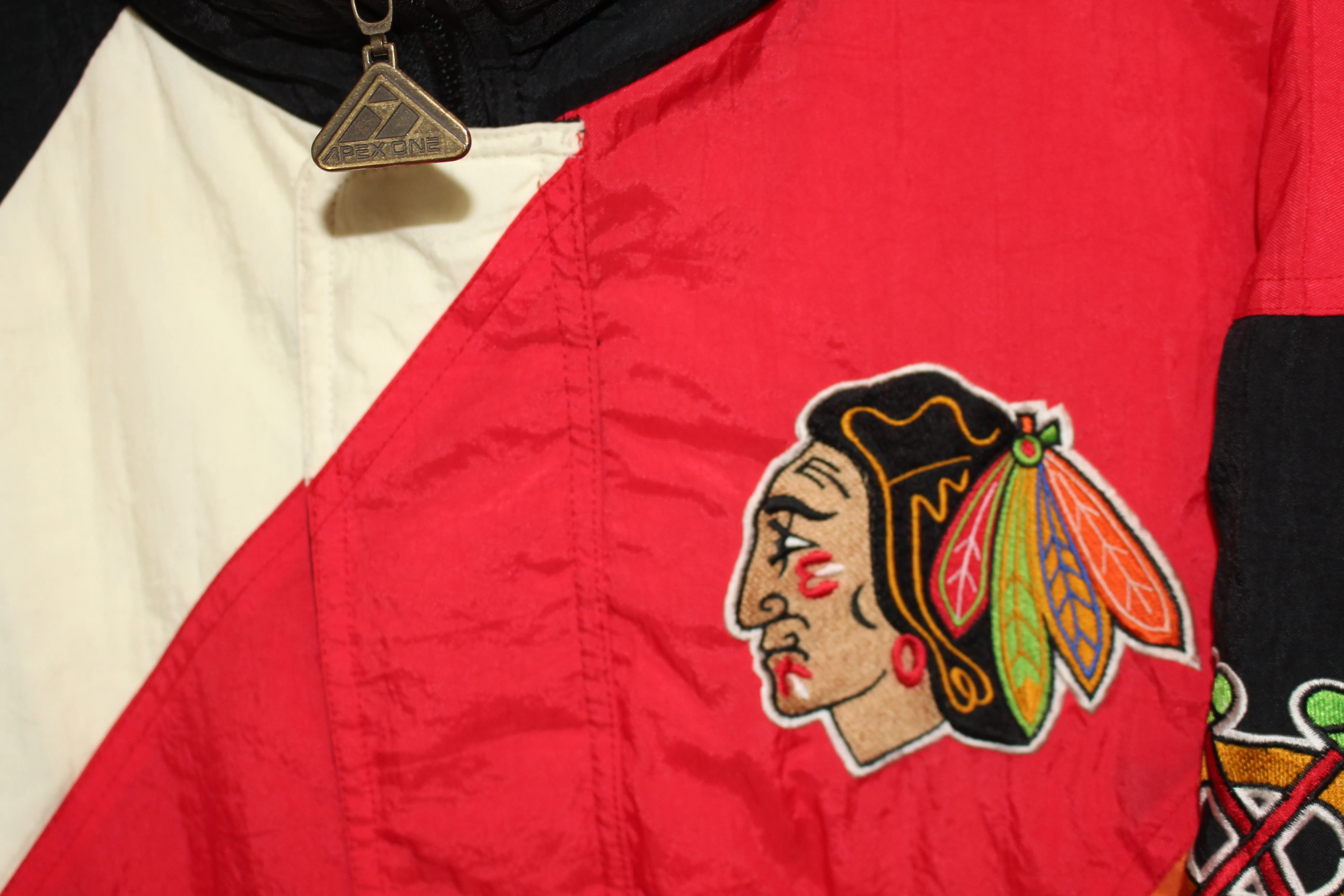 Chicago Blackhawks Apex One Limited Edition (M)