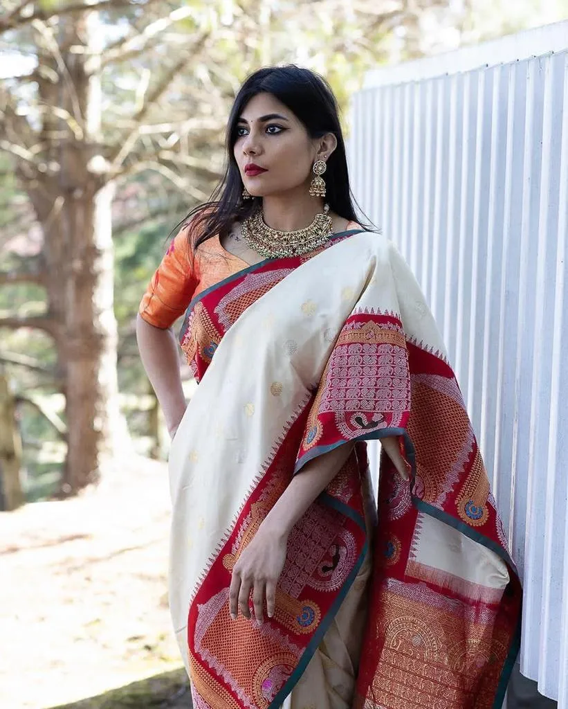 Classic Off White Soft Banarasi Silk Saree With Beauteous Blouse Piece