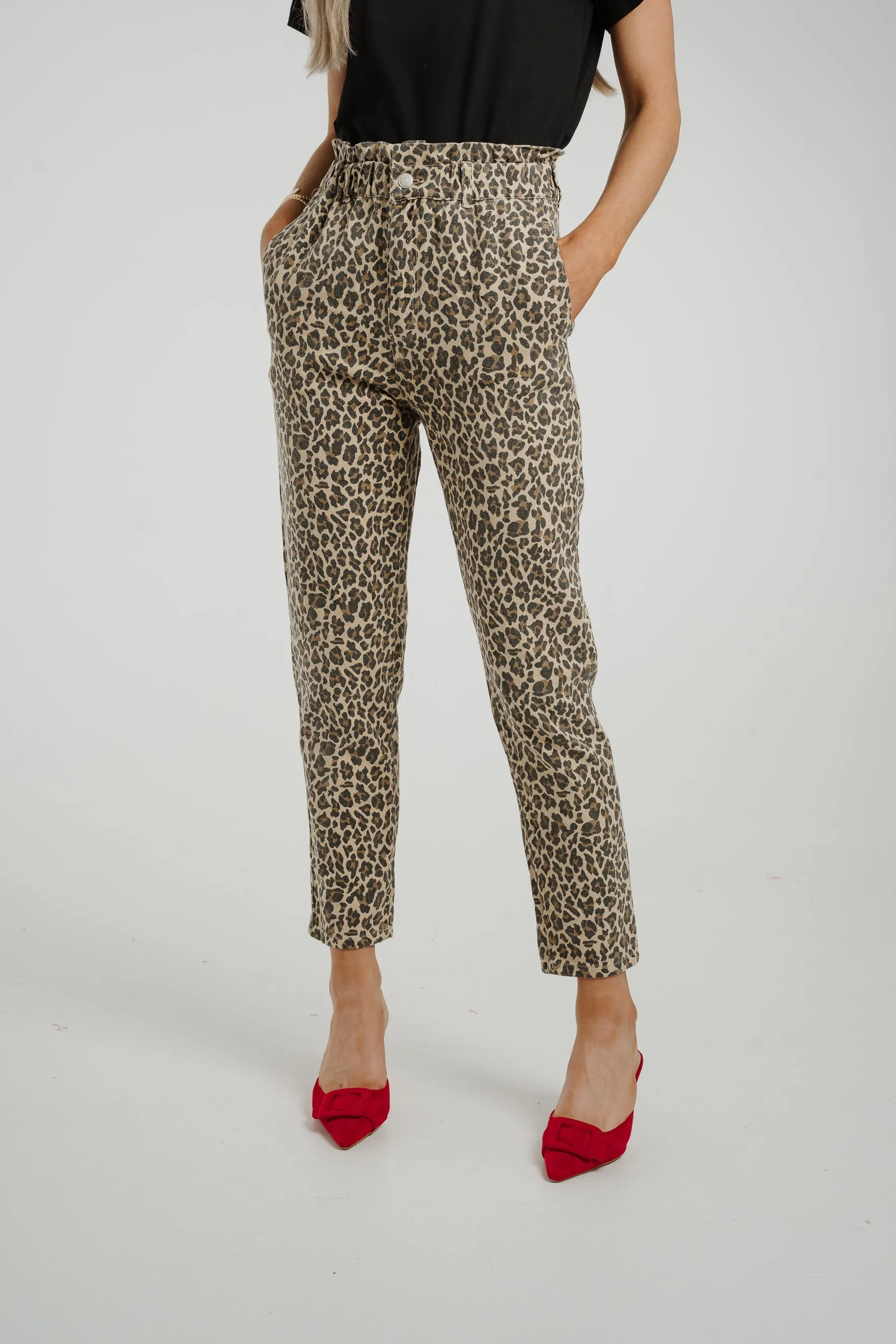 Cora Mom Jean In Leopard Print