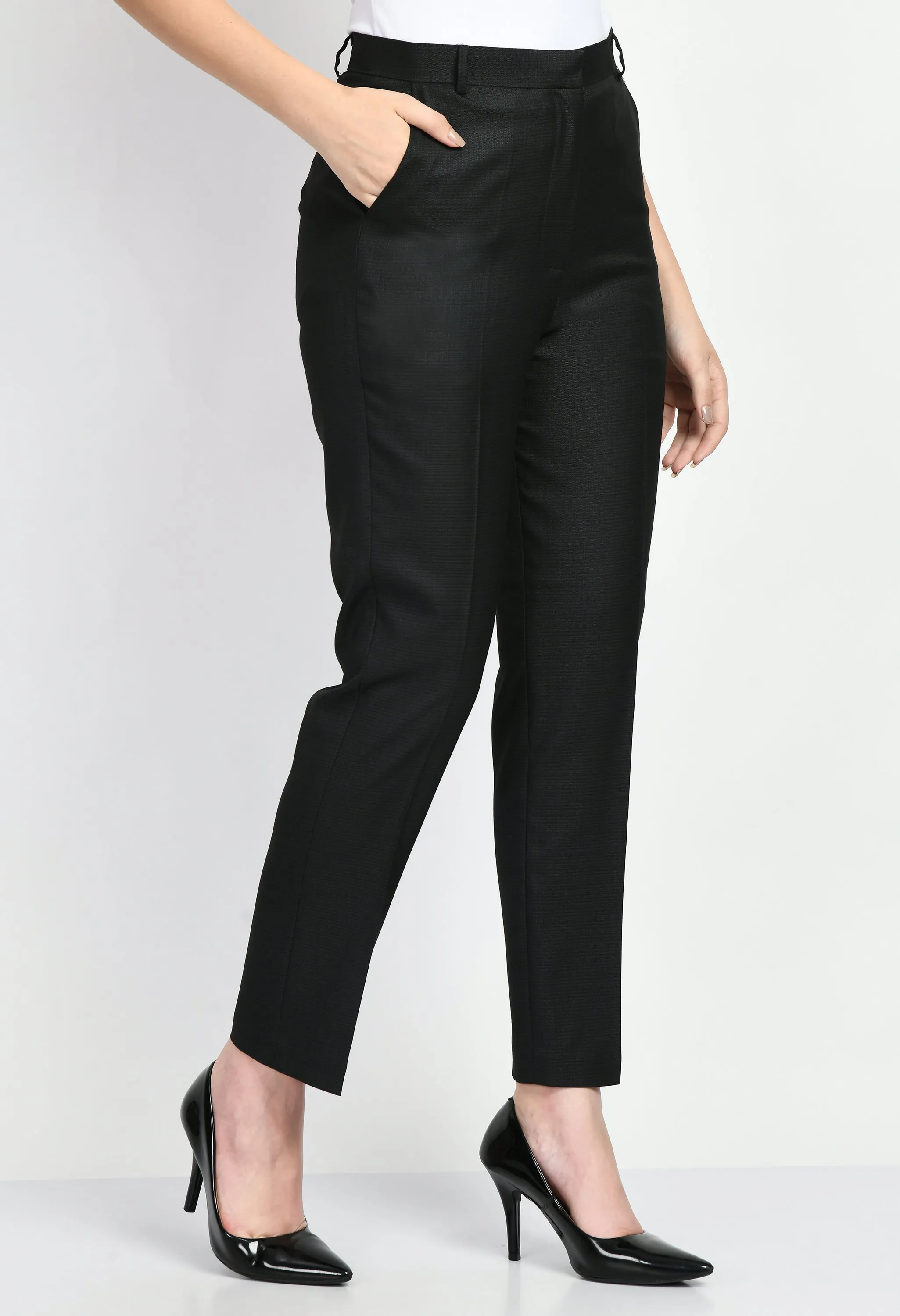 Exude Success Checked Short Blazer Pant Suit (Black)