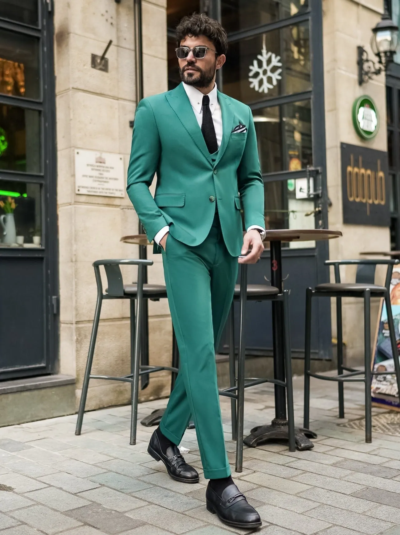 Green Modern-Fit Suit 3-Piece