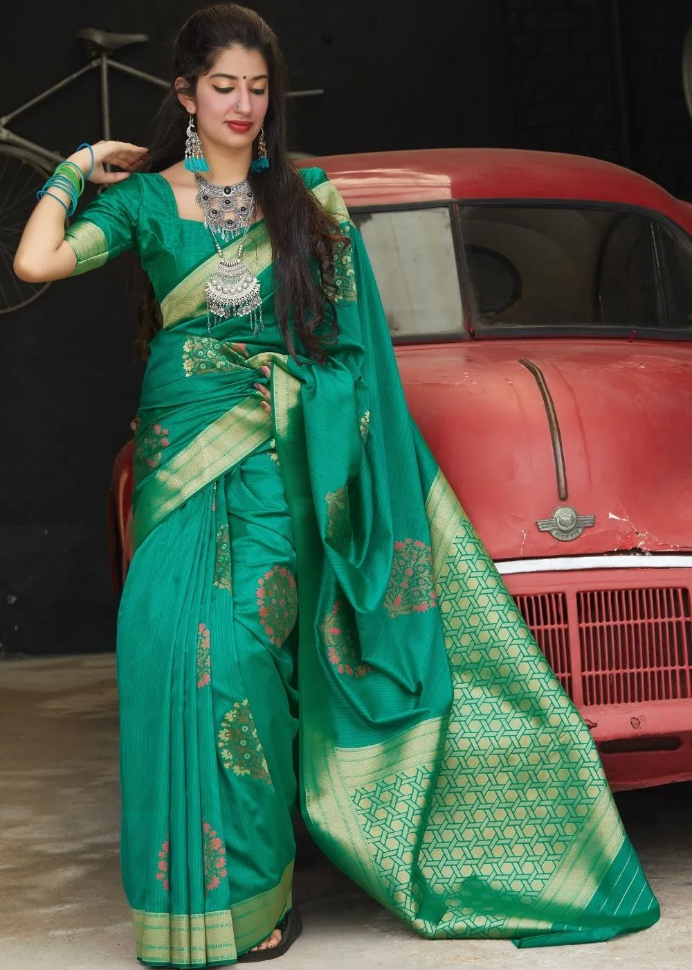 Green Silk Saree with Heavy Zari work Golden Pallu