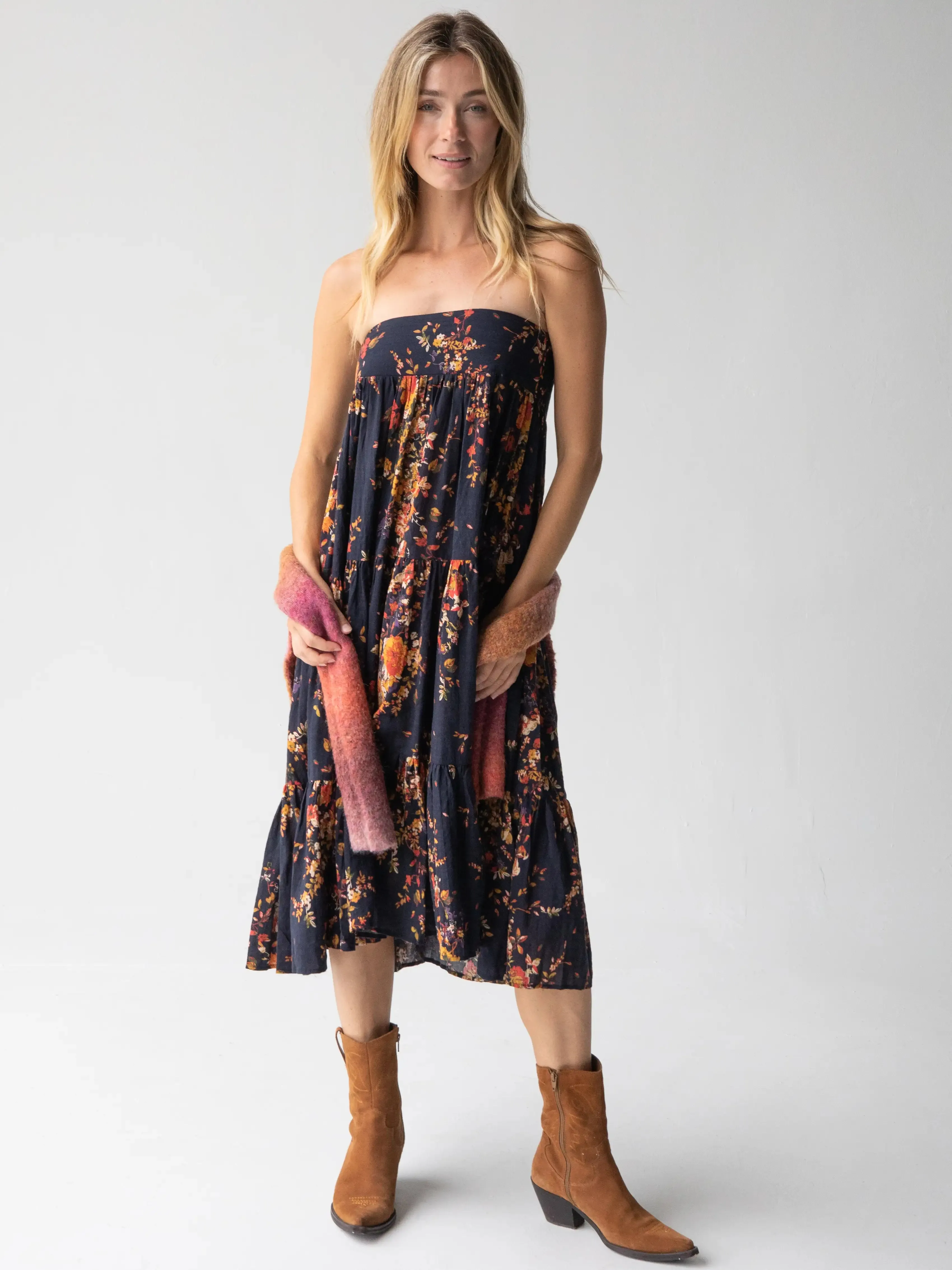 Hanna Convertible Maxi Skirt - Navy Red Bouquets