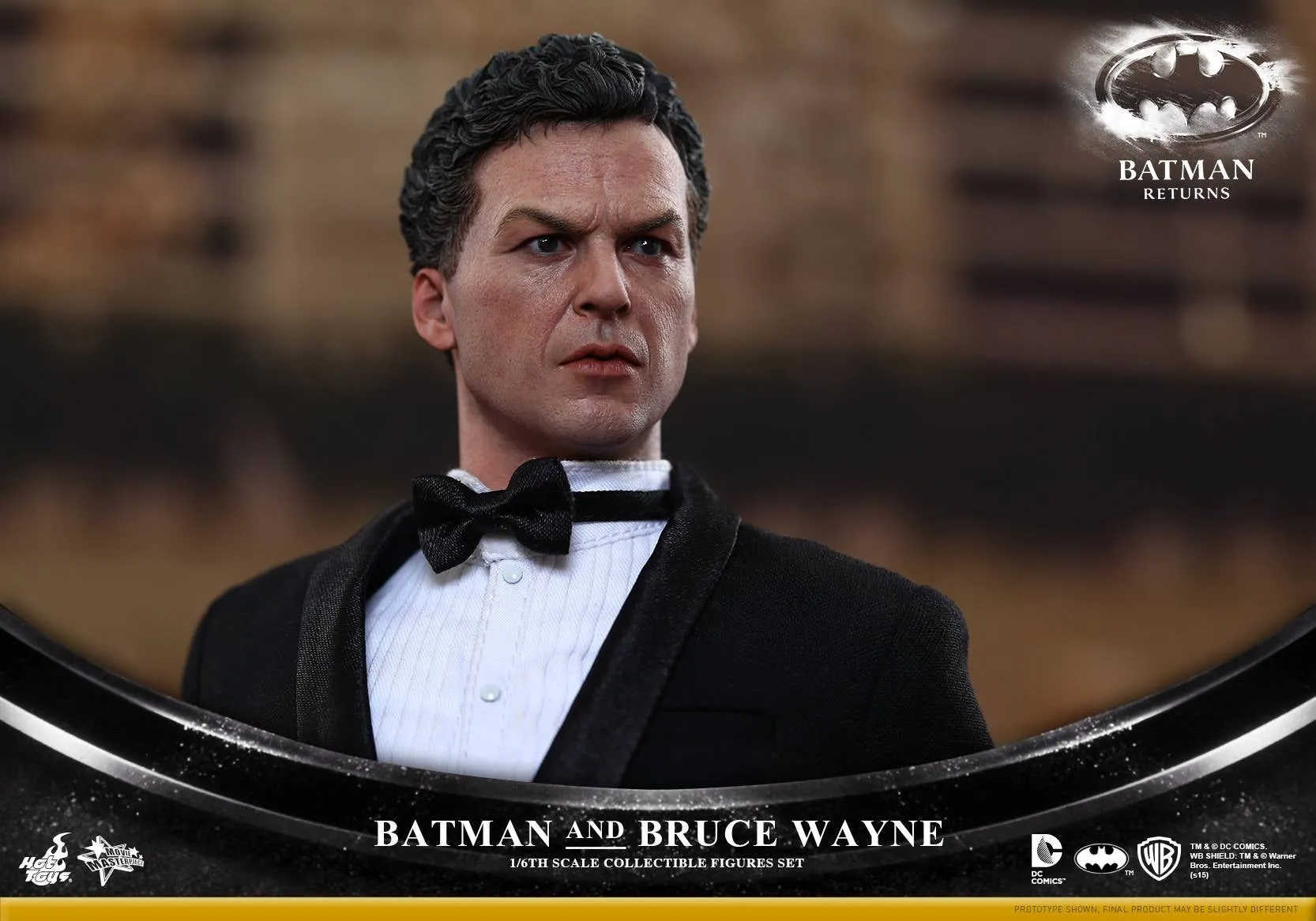 Hot Toys - Batman Returns: Batman Returns: Batman & Bruce Wayne Collectible Figures Set