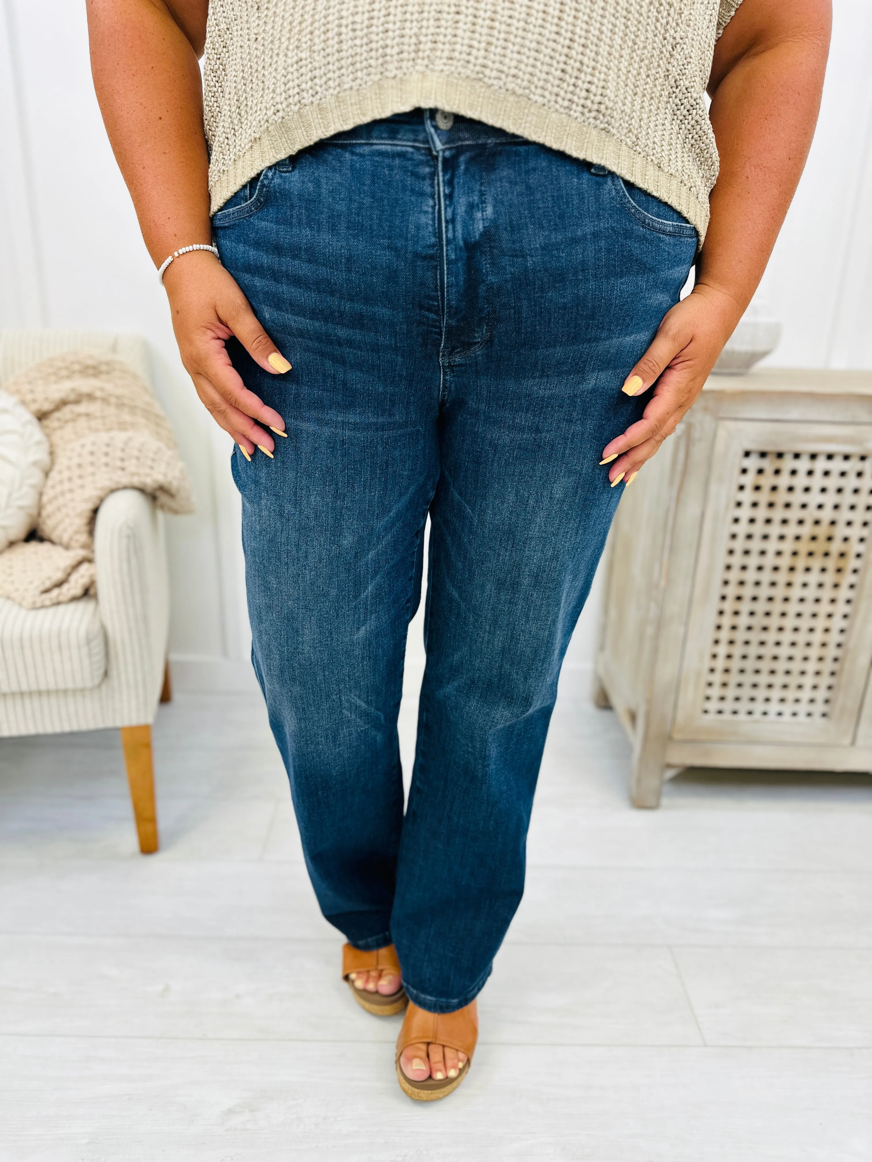 Judy Blue REG/CURVY Be In Control Tummy Control Straight Jeans