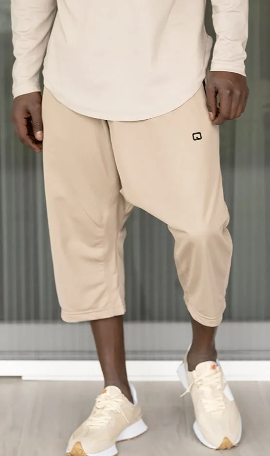 QL Relaxed Lightweight Cropped Joggers in Beige