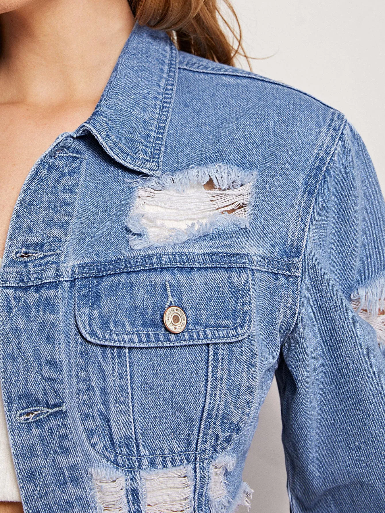 Raw Hem Ripped Detail Buttoned Denim Jacket