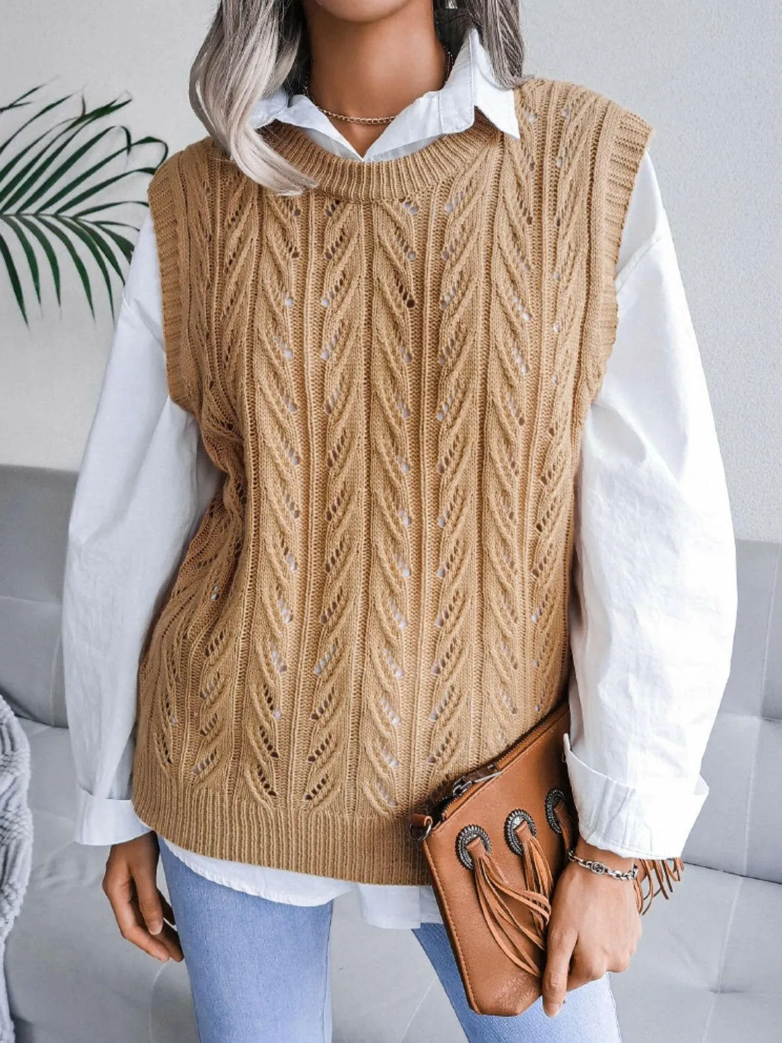 Round Neck Capped Sleeve Sweater Vest