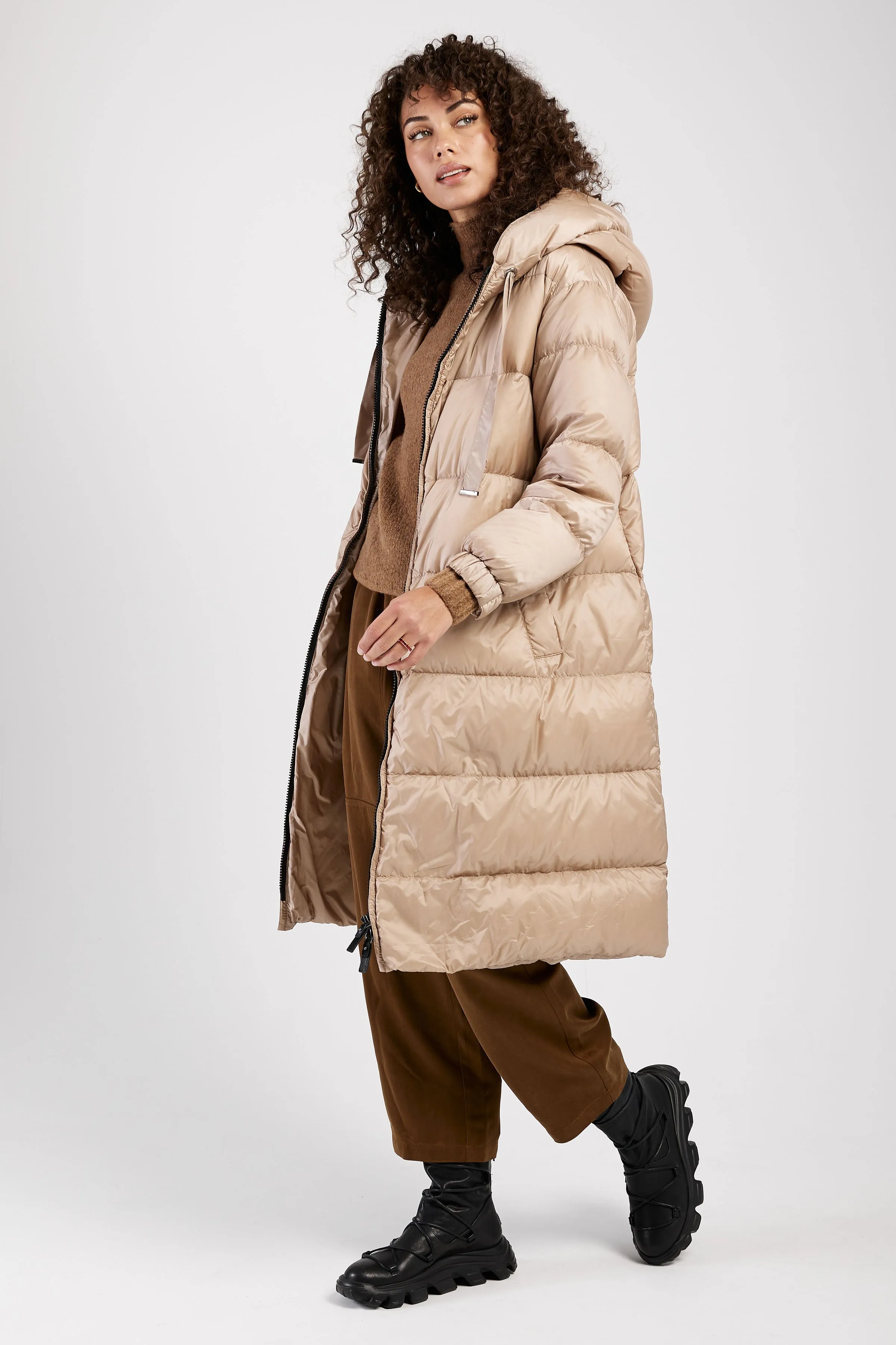 Seipa Puffer Coat in Beige