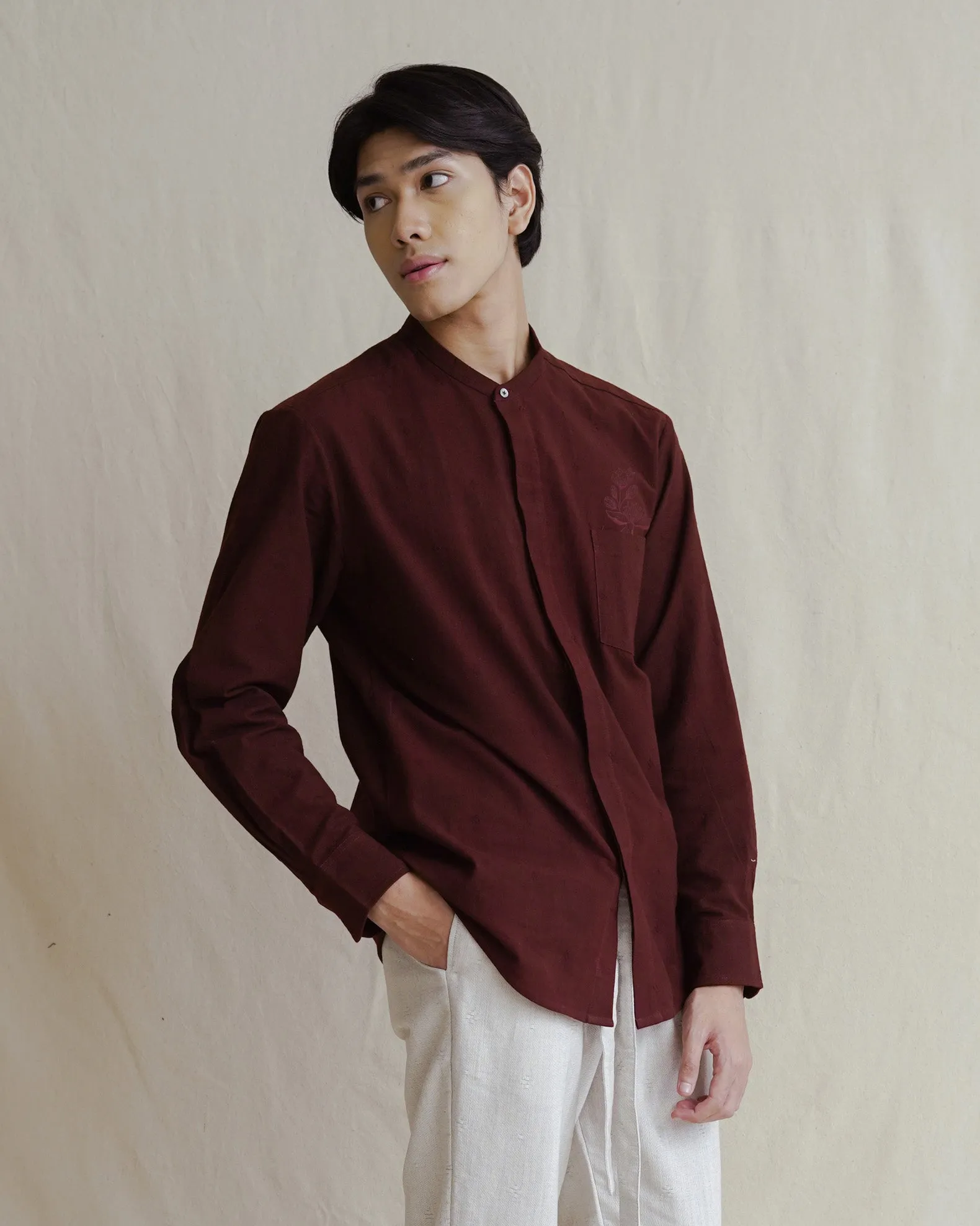 TITIK - Fitted Shirt