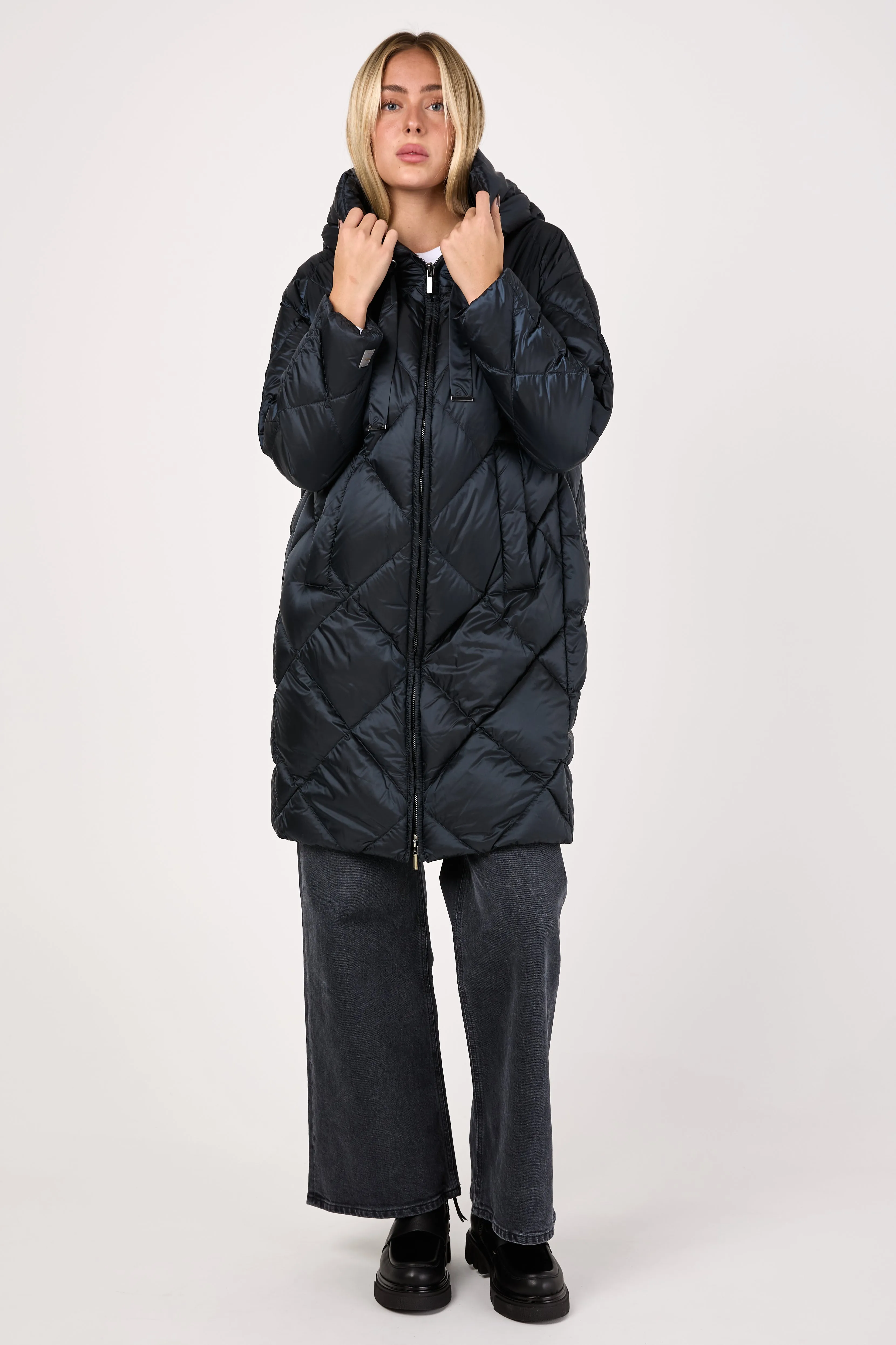 Trefe Puffer Down Coat in Midnight Blue